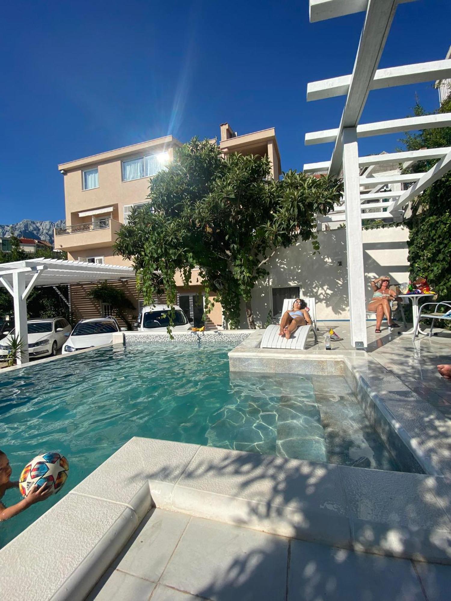 Apartmani Kike Makarska Extérieur photo